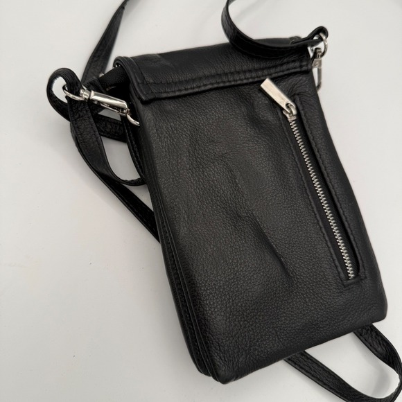 Beren Black Leather Phone Crossbody Bag Adjustable Strap Zip Pocket - Picture 4 of 4